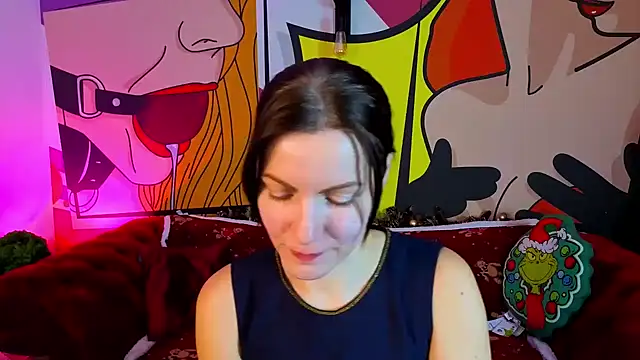 Snapshot of SofieMoons chatting on December 2025 01:38:01 PM SofieMoons online show from December 2025 01:38:01 PM