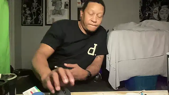 OnGodV1Ooutta10 online show from November 2025 05:29:02 AM