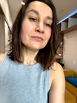AliceLili online show from October 2025 09:11:04 AM