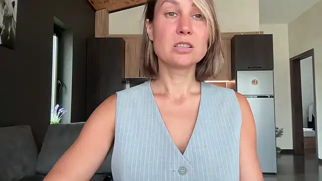 AliceLili online show from June 2026 07:29:02 AM
