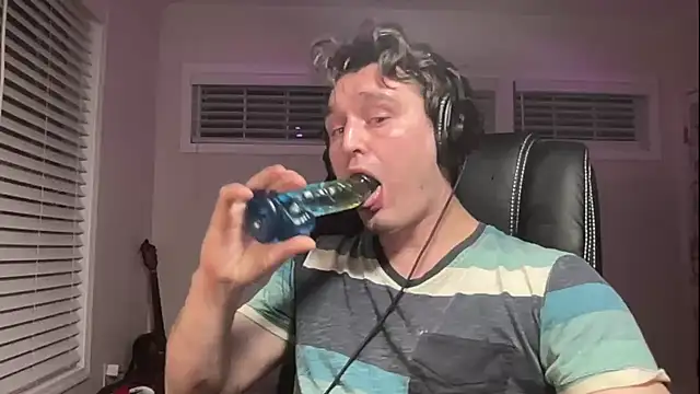 Snapshot of andrenoma427 chatting on November 2025 02:54:02 AM andrenoma427 online show from November 2025 02:54:02 AM