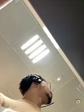 Albert Madrid online show from January 2026 09:36:01 AM