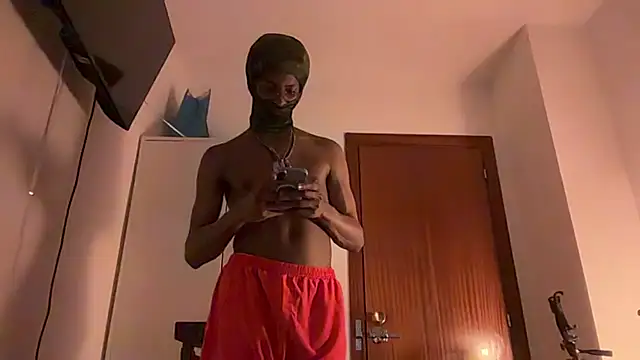 Albert Madrid online show from July 2026 07:42:02 PM