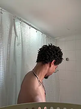 Albert Madrid online show from July 2026 05:12:02 PM