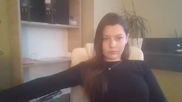 Snapshot of DollyRoma chatting on November 2025 08:26:02 AM DollyRoma online show from November 2025 08:26:02 AM