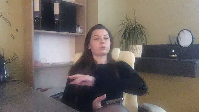 Snapshot of DollyRoma chatting on November 2025 08:36:02 AM DollyRoma online show from November 2025 08:36:02 AM