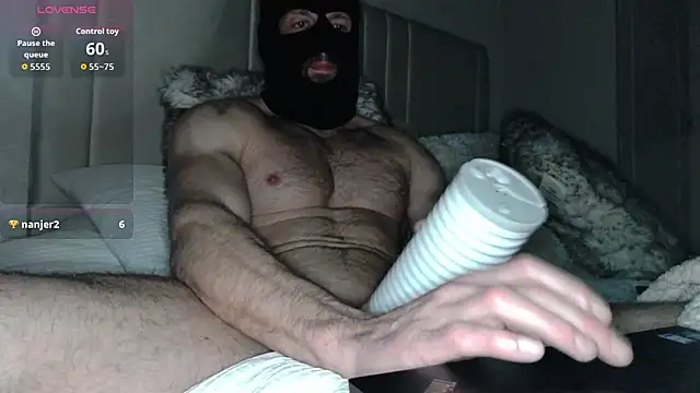 Snapshot of Masked_Bull38_Uk chatting on March 2026 09:20:02 PM Masked Bull38 Uk online show from March 2026 09:20:02 PM