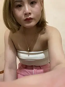 Emma sexy98 online show from October 2025 07:40:01 PM