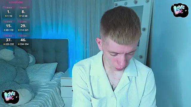 Cristian  Dior online show from April 2026 07:55:01 AM