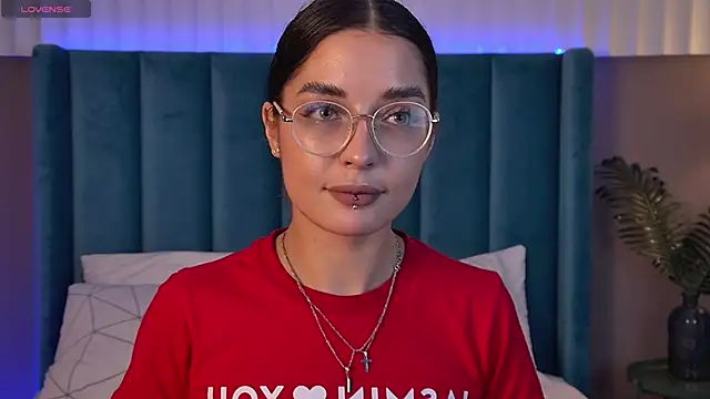 Snapshot of EricaKors chatting on February 2026 08:42:01 AM EricaKors online show from February 2026 08:42:01 AM