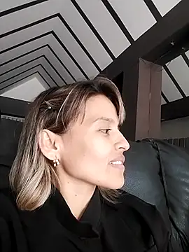 Snapshot of solunasol chatting on October 2025 02:28:02 PM solunasol online show from October 2025 02:28:02 PM