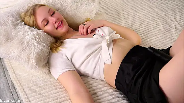 ElissaGlod online show from November 2025 12:27:02 PM