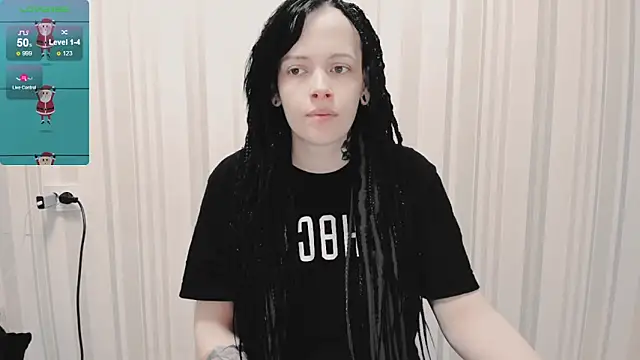 Snapshot of AlternativePolly chatting on October 2025 10:44:01 AM AlternativePolly online show from October 2025 10:44:01 AM
