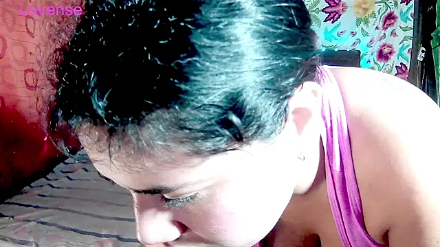 Snapshot of Bonnie_and_wizkhal chatting on November 2025 08:35:02 PM Bonnie and wizkhal online show from November 2025 08:35:02 PM