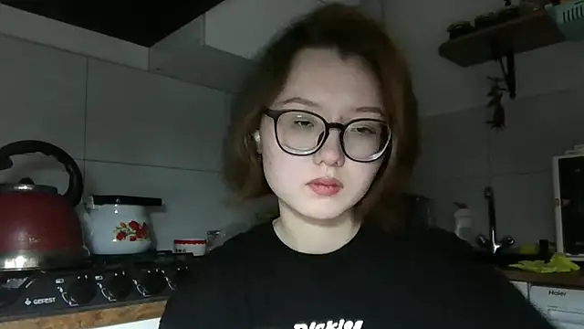 LilysTaylor online show from November 2025 04:09:01 PM