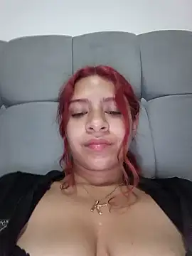 Lunatemptress4 online show from December 2025 10:58:01 PM