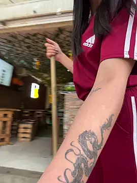 Snapshot of Lia__white chatting on November 2025 09:24:01 PM Lia white online show from November 2025 09:24:01 PM