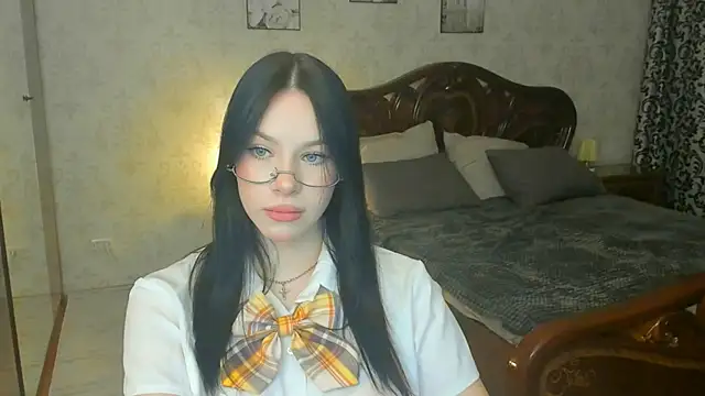 FloraCherry online show from November 2025 11:42:01 AM