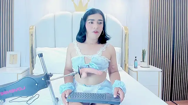 Snapshot of SweetKata_ chatting on November 2025 11:45:01 AM SweetKata online show from November 2025 11:45:01 AM