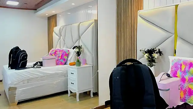 Snapshot of SweetKata_ chatting on November 2025 11:47:02 AM SweetKata online show from November 2025 11:47:02 AM