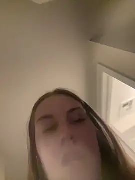 Snapshot of elliepixie chatting on February 2026 03:21:02 AM elliepixie online show from February 2026 03:21:02 AM