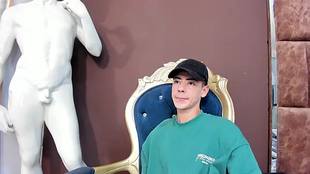 Sebastian Reed online show from January 2026 02:38:01 AM