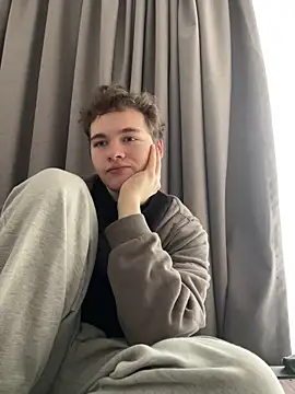 danielxfun online show from April 2026 01:34:02 PM