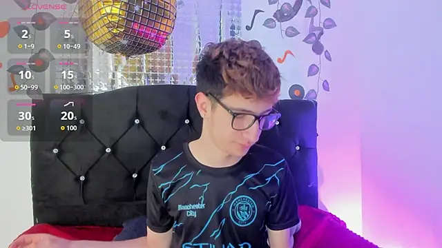 Snapshot of Erick_Taylor3 chatting on November 2025 05:59:01 PM Erick Taylor3 online show from November 2025 05:59:01 PM