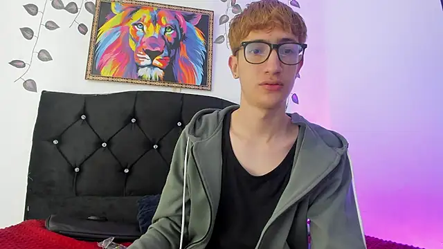 Snapshot of Erick_Taylor3 chatting on November 2025 06:37:02 PM Erick Taylor3 online show from November 2025 06:37:02 PM