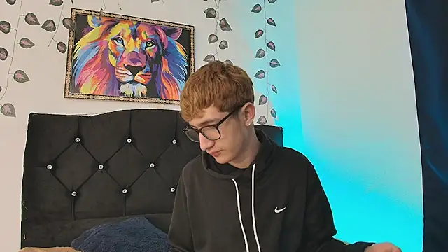 Snapshot of Erick_Taylor3 chatting on November 2025 05:47:02 PM Erick Taylor3 online show from November 2025 05:47:02 PM