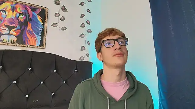 Snapshot of Erick_Taylor3 chatting on November 2025 06:32:01 PM Erick Taylor3 online show from November 2025 06:32:01 PM