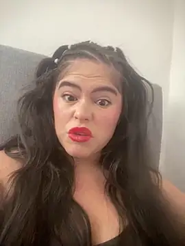 Snapshot of alahia66 chatting on December 2025 01:18:01 PM alahia66 online show from December 2025 01:18:01 PM