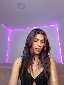 Snapshot of Arimoonn chatting on October 2025 12:22:01 AM Arimoonn online show from October 2025 12:22:01 AM