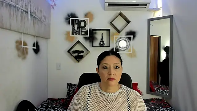 tatis sofia online show from November 2025 01:00:02 PM