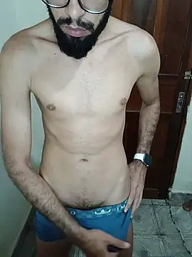 Snapshot of FerrariniHott chatting on October 2025 06:15:01 AM FerrariniHott online show from October 2025 06:15:01 AM