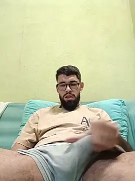 Snapshot of FerrariniHott chatting on December 2025 11:28:02 AM FerrariniHott online show from December 2025 11:28:02 AM