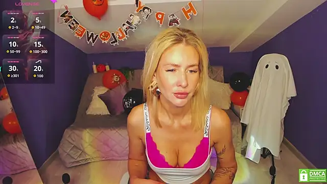 Snapshot of MadamMilly_ chatting on October 2025 06:32:02 AM MadamMilly online show from October 2025 06:32:02 AM