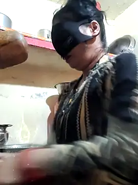 Snapshot of Pyaar_Ki_Pooja chatting on November 2025 04:37:01 AM Pyaar Ki Pooja online show from November 2025 04:37:01 AM