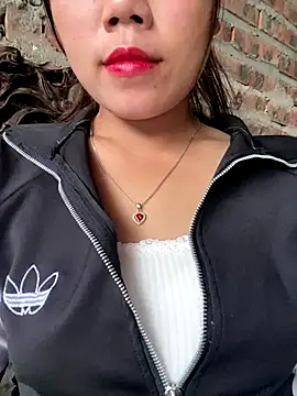 Snapshot of nachi-baby chatting on October 2025 08:37:01 AM nachi-baby online show from October 2025 08:37:01 AM