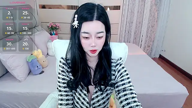 Snapshot of Xiaodie-baby chatting on December 2025 03:00:01 AM Xiaodie-baby online show from December 2025 03:00:01 AM