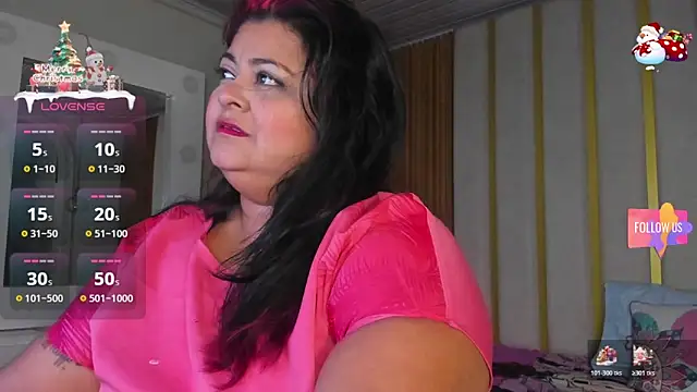 Snapshot of Hanna_curvy_ chatting on December 2025 10:44:02 AM Hanna curvy online show from December 2025 10:44:02 AM