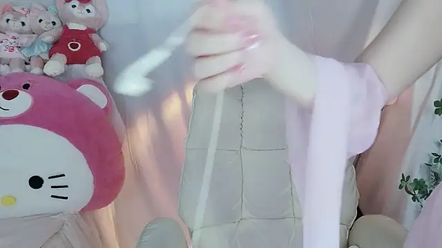 Snapshot of -zhuzhu-999- chatting on November 2025 09:24:01 PM -zhuzhu-999- online show from November 2025 09:24:01 PM