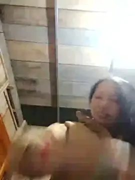 TRIEUTRIEU20 online show from November 2025 01:52:02 AM