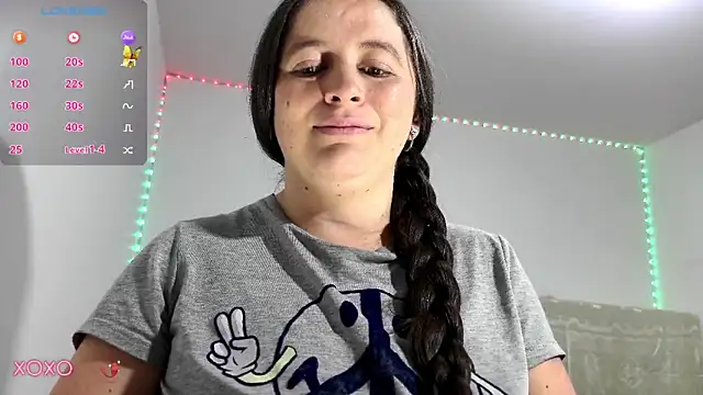 Snapshot of harper1brown chatting on October 2025 11:11:02 AM harper1brown online show from October 2025 11:11:02 AM