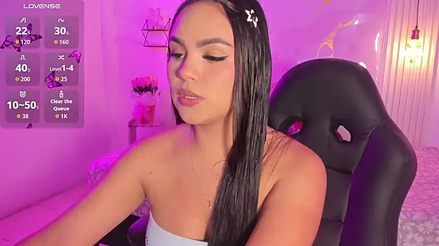 amber white15 online show from May 2026 03:45:01 AM