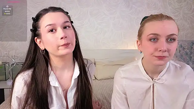 Snapshot of betweenUse chatting on February 2026 04:27:02 AM betweenUse online show from February 2026 04:27:02 AM