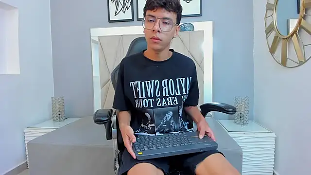 adams bobby online show from January 2026 11:26:01 AM