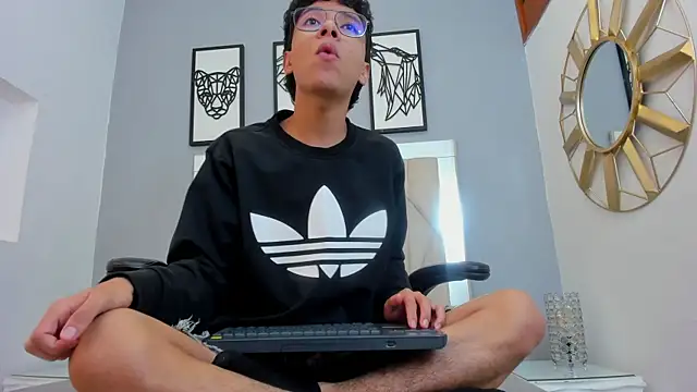 adams bobby online show from May 2026 11:04:01 AM
