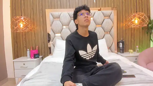 adams bobby online show from June 2026 11:34:01 AM