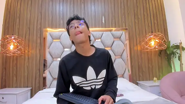 adams bobby online show from June 2026 11:26:02 AM